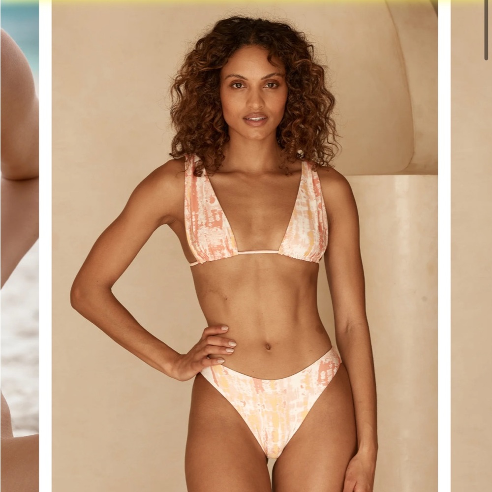 Monday swimwear set